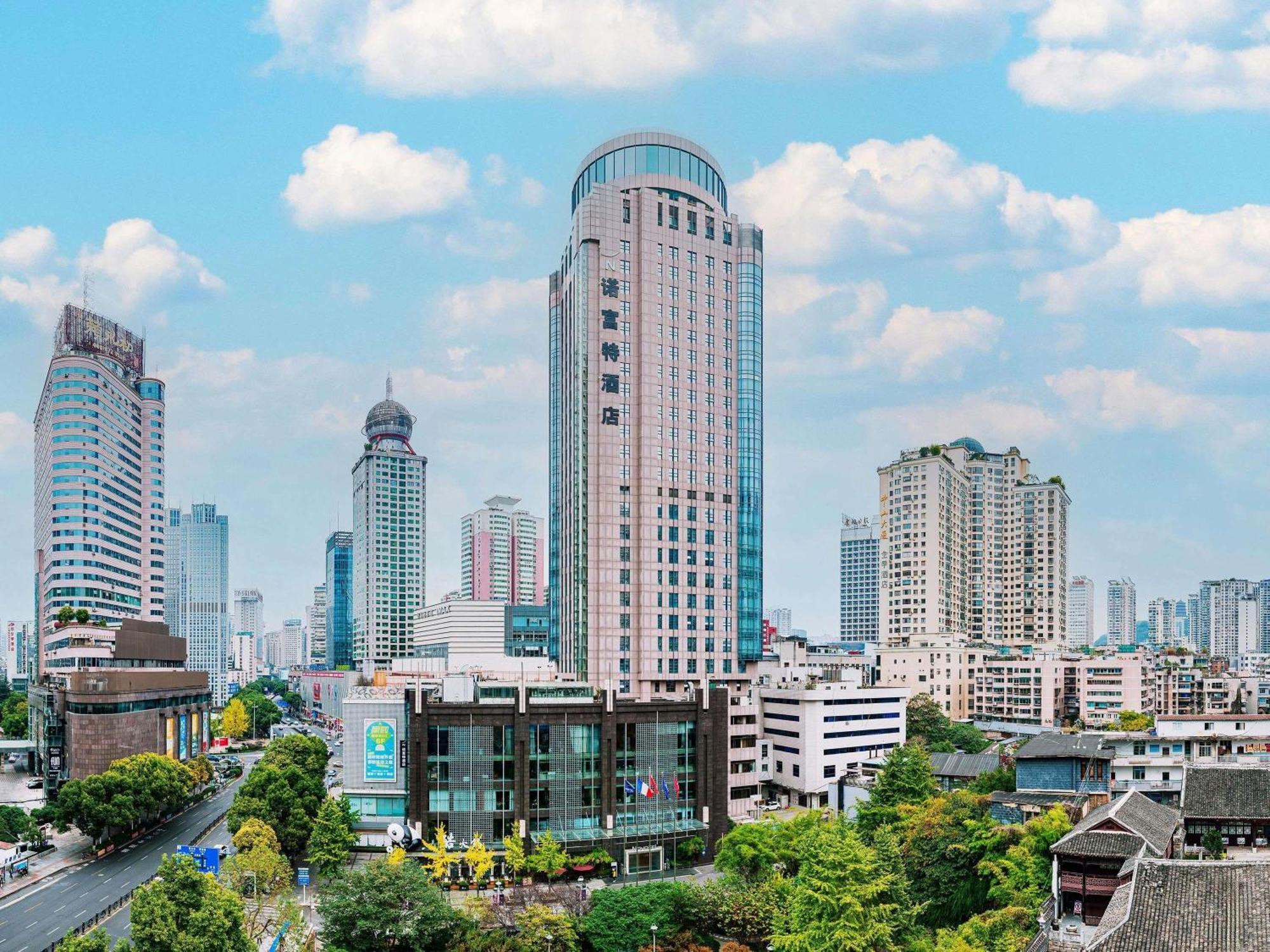 Novotel Guiyang Downtown Bagian luar foto